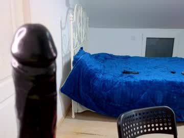 Alesquirt pussy play