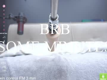 Black_n_wh1te fingering