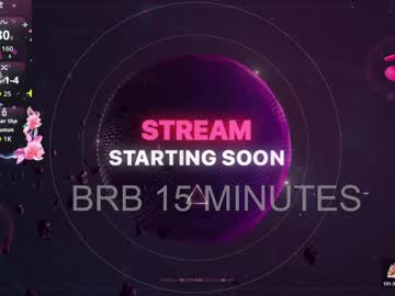 Wet_eyyyelashes tits and ass show