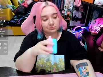 Softie_sofy tits and ass