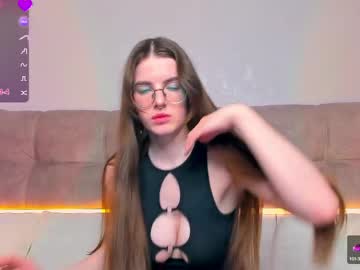 Ariellateska deepthroat show