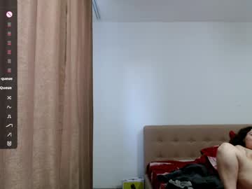 Bustyemma oiled show