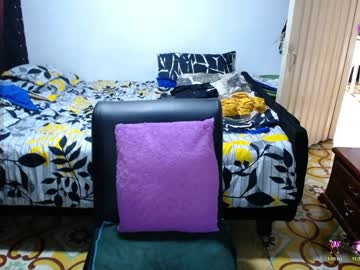 Kaarlaa_ pussy play show