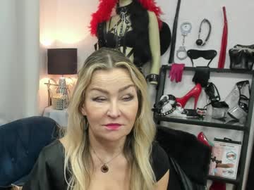 Crystalxohotty deepthroat