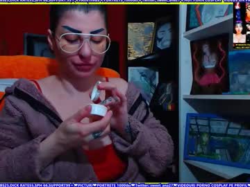 Cuminmenowbby tits and ass camshow - 2023 May 10