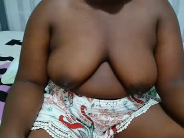 Ebony_sabrina self squirt show - August 01 2023