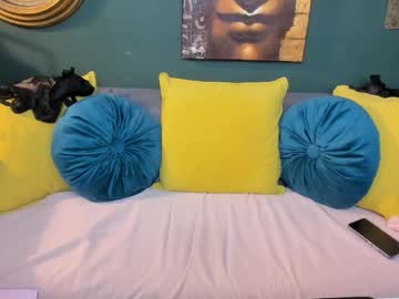 Jaqulinnehot tits and ass show