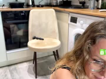 Yes_mommy_zlata private camshow - 2023-03-07