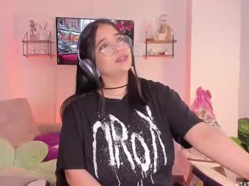 Tati_reyes tits - 08-19-2025