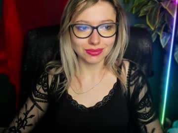 Heidi_pleasure tits and ass - 2022 September 04