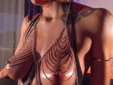 Grayce_blossoms24 oiled - 06/25/2025