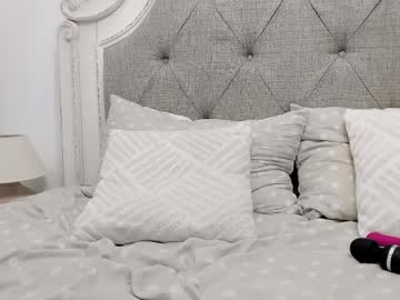 Larissa4 toy fun - 2023 January 11