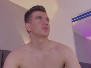 Mikaelslow masturbation camshow