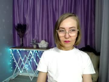 Queen_a_n_i tits - 2023 August 22