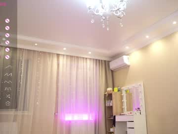 Queenelia hot - 11-21-2023