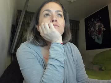 Kyhara squirt camshow