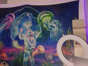 Queenlamia solo masturbation