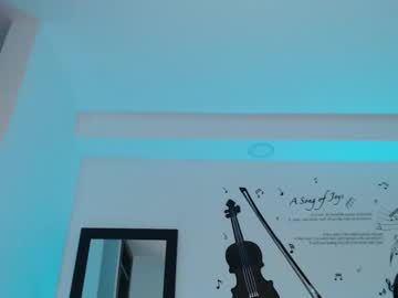 Thalia_joness toy fun