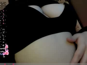 Millandiux anal camshow