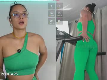 Afrodita_p_ with friend