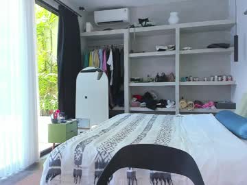 Holy_khloe deepthroat