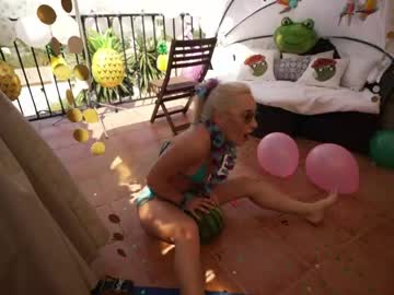 Hannahjames710 toy fun camshow - 11/10/2024