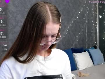 Kate_jonson pussy play show
