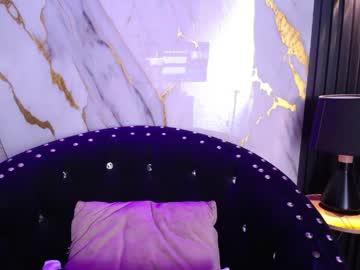 Bunnyleahxxx tits and ass camshow