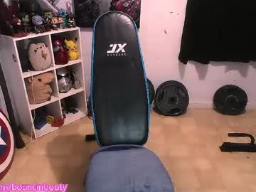 Bouncinbooty ass play - 05-07-2025