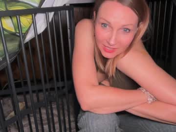 Kaileeshy solo masturbation