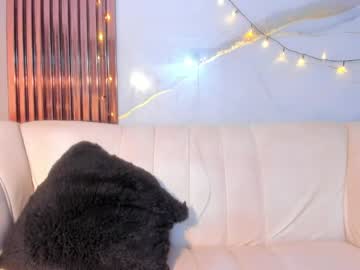 Saraapril_1 premium camshow - 12-24-2023