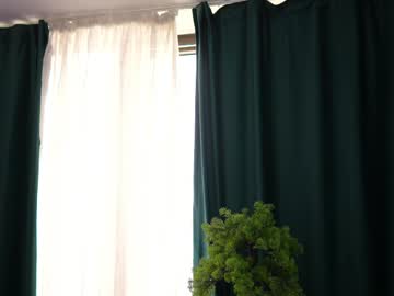 _arielle tits camshow