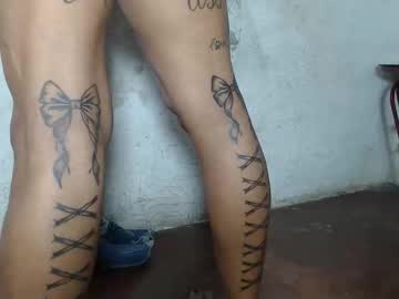 Sexydevilrich threesome show