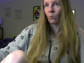 Milastoned lesbian camshow - 09/04/2023