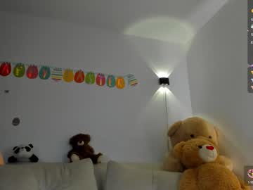 Eva_lee18 lesbian camshow - August 14 2023