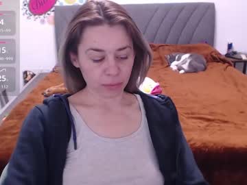 Anna_ana ass play show