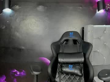 Prettypervyx squirt show