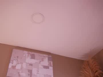 Curvyliciouss lesbian