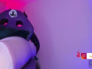 Jannaasuna ass play camshow