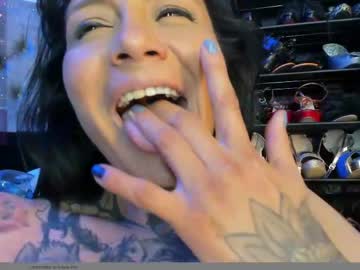 Saramartins01 tits and ass show