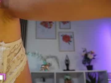 Lilly_dollss deepthroat camshow