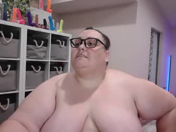 Pugglelover hot show