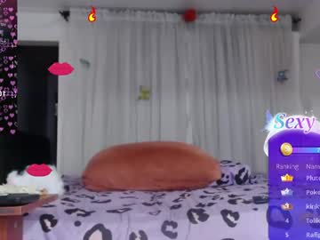 Linapalacios fingering show