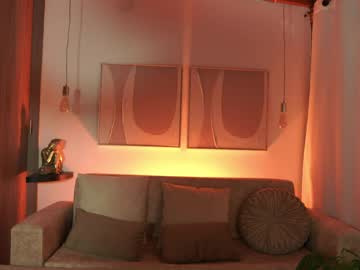 Amelie_gonzalez toy fun