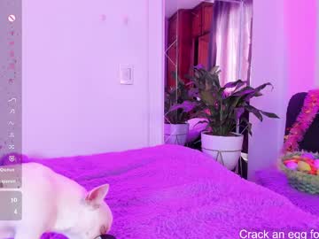 Violetarainn toy fun - 2023 December 12