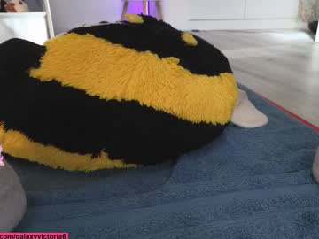 Brilliantvictoria with friend camshow - 08-17-2022