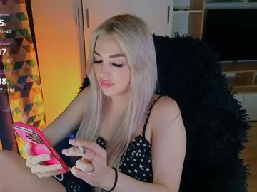 Milanafox_ fingering - 2024-03-12