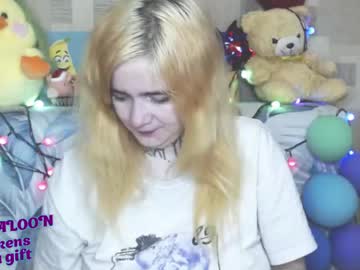 Yours_good_mood lesbian show