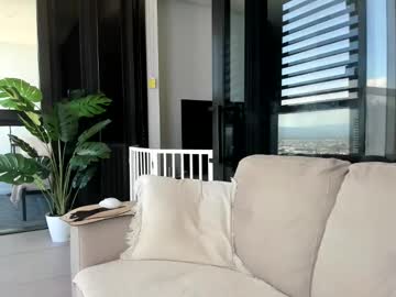 Anna_royale with friend