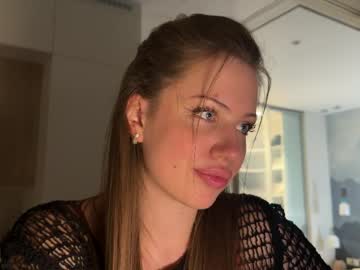 Kiramystery squirt camshow - 15.09.2023